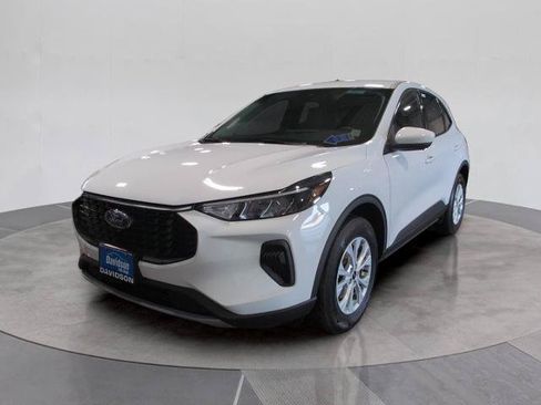 Certified 2023 Ford Escape Active w/ Tech Pack #2 AWD/4WD image 1