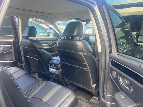 Used 2023 Honda Pilot Touring image 14