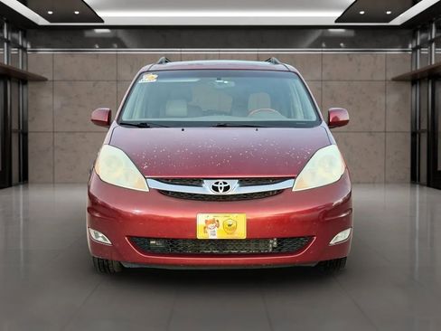 Used 2006 Toyota Sienna XLE image 5