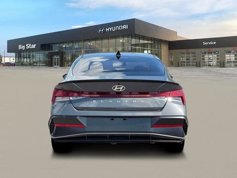 New 2026 Hyundai Elantra SEL Sport FWD image 6