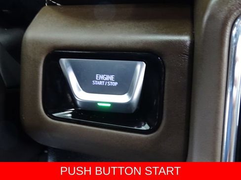 Certified 2026 GMC Yukon Denali Ultimate w/ LPO, Floor Liner Package AWD/4WD image 9