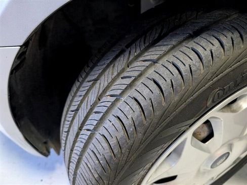 Used 2015 Ford Transit Connect XLT image 16