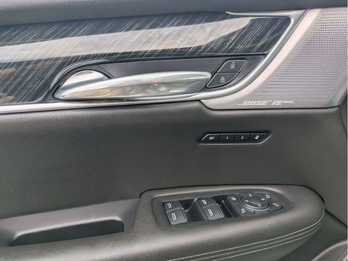 Used 2022 Cadillac XT6 Premium Luxury AWD/4WD image 10