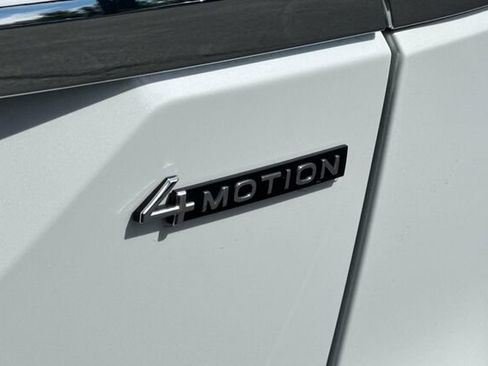 Used 2025 Volkswagen Atlas SEL Premium R-Line AWD/4WD image 27