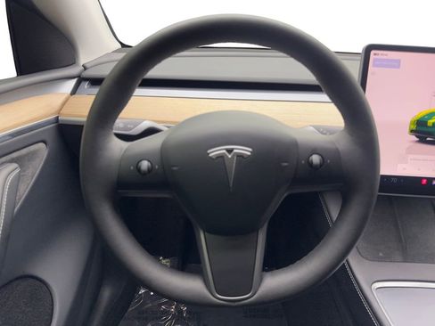 Used 2024 Tesla Model Y Long Range image 56