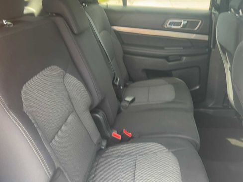 Used 2019 Ford Explorer XLT w/ Equipment Group 201A FWD image 32