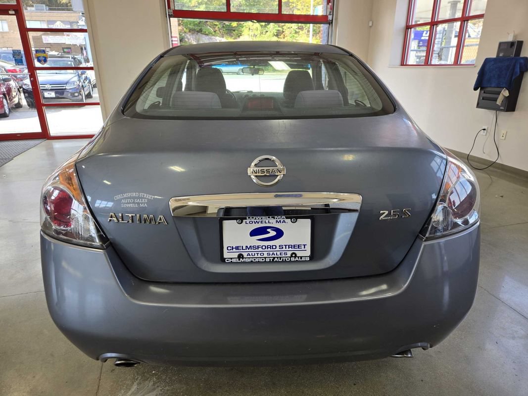 Used 2010 Nissan Altima 2.5 S w/ Convenience Plus Pkg FWD image 6