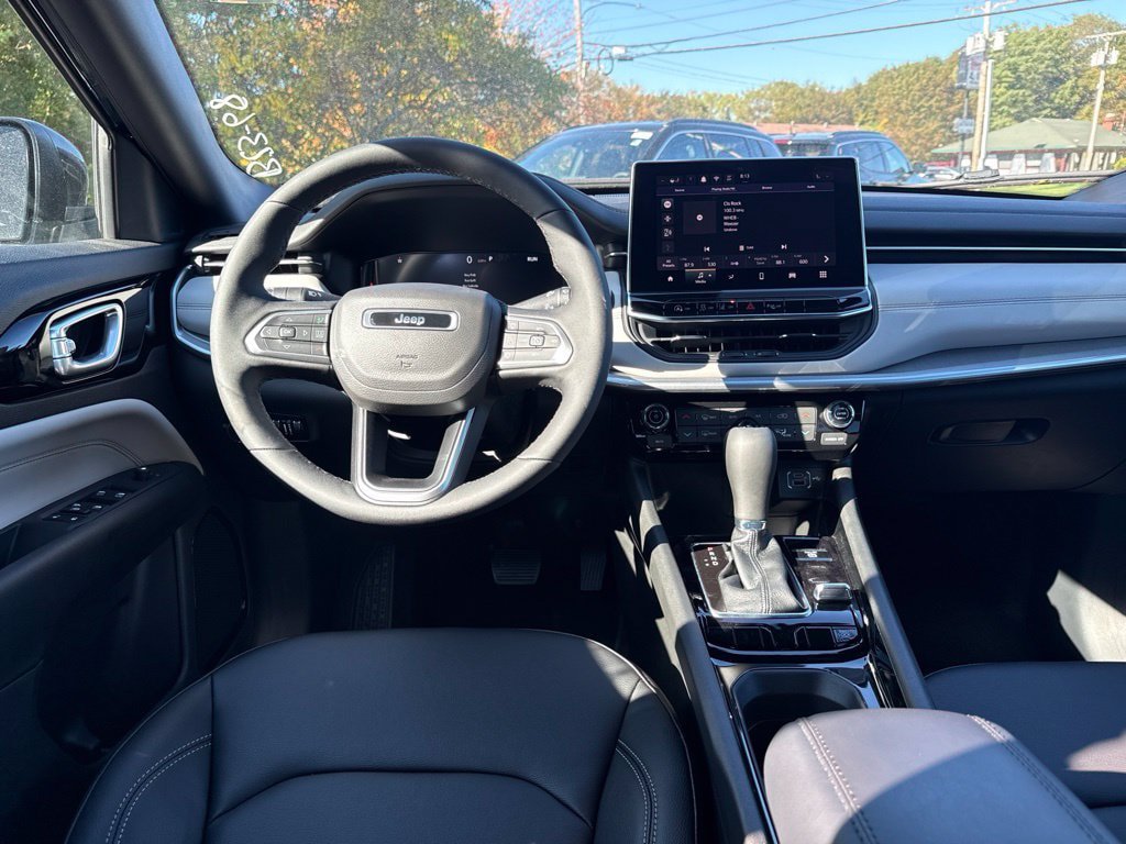 New 2026 Jeep Compass Limited AWD/4WD image 19