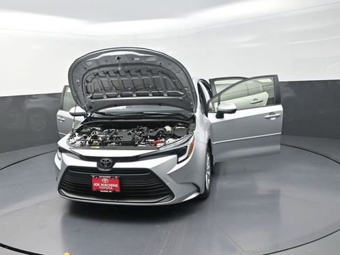 Used 2026 Toyota Corolla LE FWD image 44
