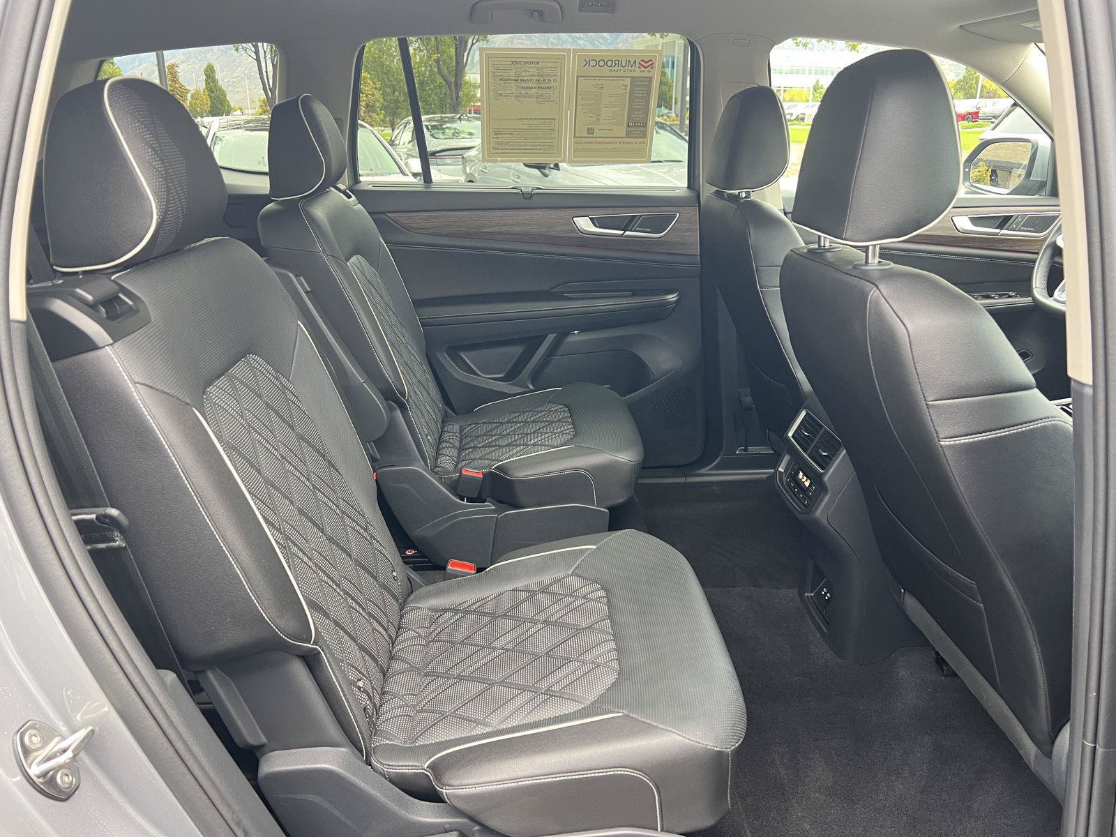 Used 2026 Volkswagen Atlas SEL Premium R-Line AWD/4WD image 5