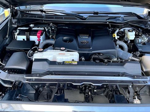 Used 2023 Toyota Tundra Platinum image 32