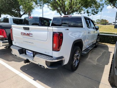 Used 2022 GMC Sierra 1500 SLT w/ SLT Premium Plus Package AWD/4WD image 11
