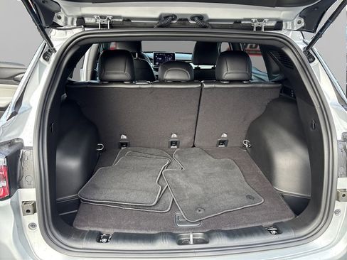 Used 2025 Jeep Compass Limited image 11