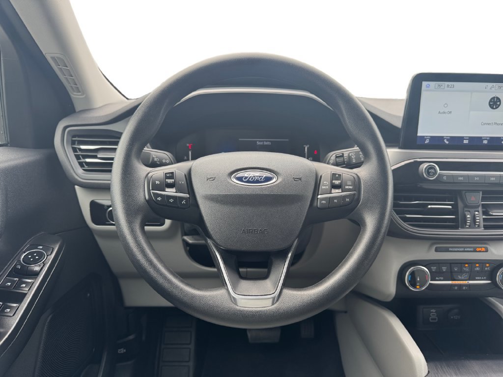 Used 2025 Ford Escape Active AWD/4WD image 12
