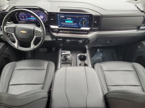 Used 2024 Chevrolet Silverado 1500 LTZ image 15