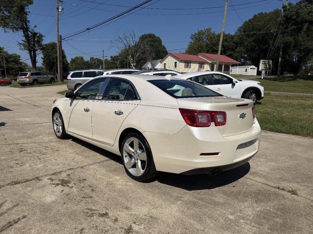 Used 2013 Chevrolet Malibu LTZ FWD image 5