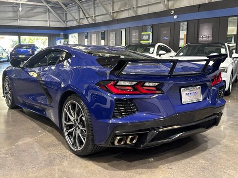 Used 2025 Chevrolet Corvette Stingray Preferred Cpe w/ Z51 Performance Package RWD image 11