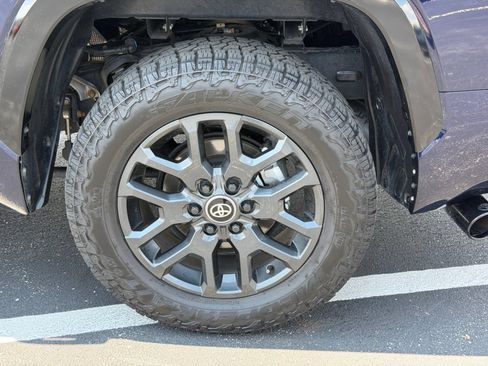 Used 2025 Toyota Tundra Platinum AWD/4WD image 35