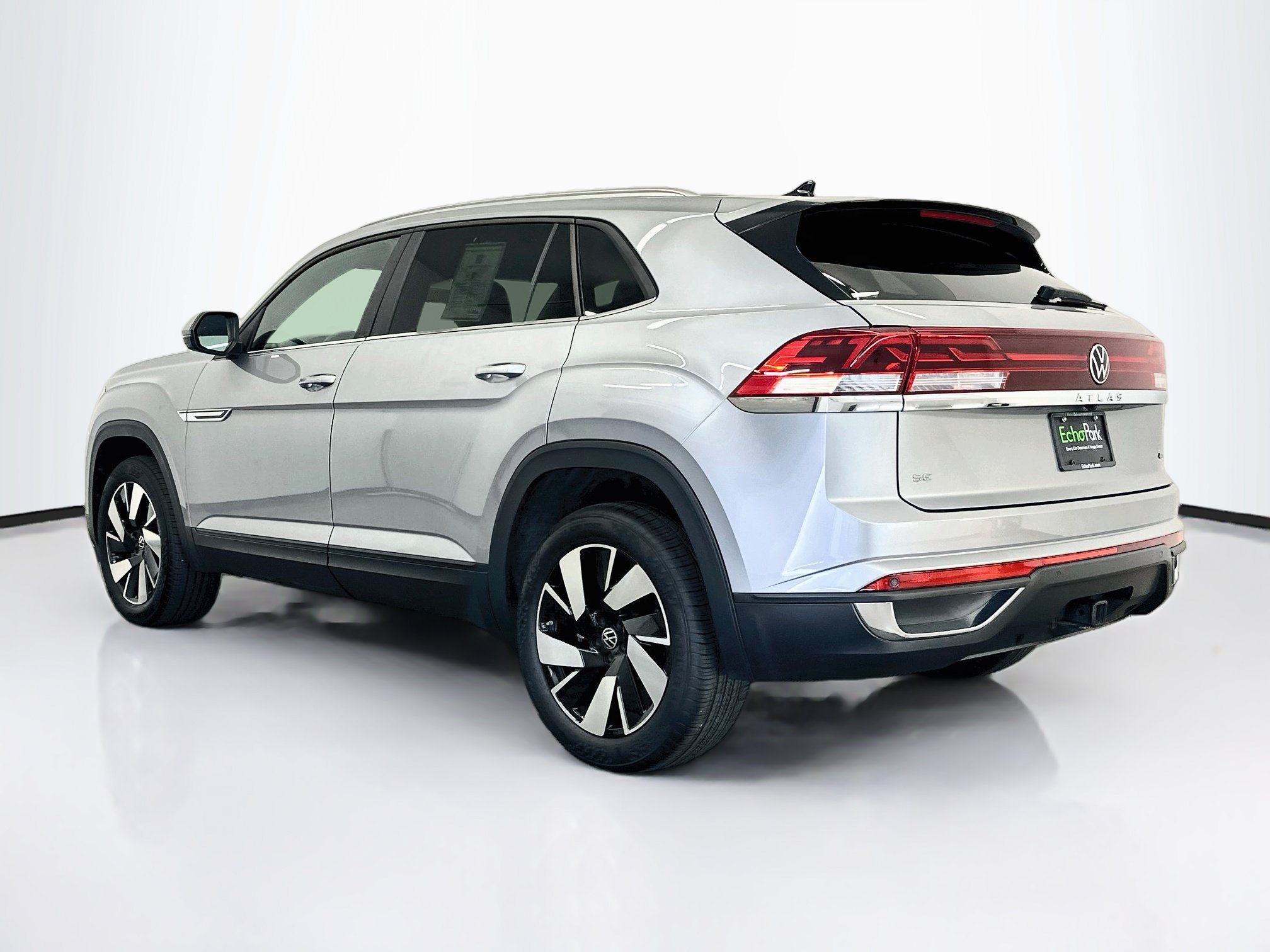 Used 2026 Volkswagen Atlas Cross Sport SE AWD/4WD image 5