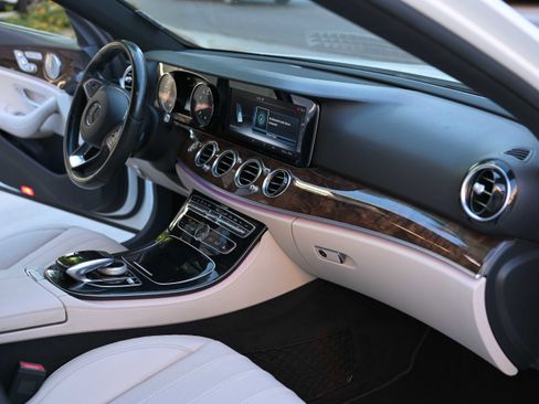 Used 2017 Mercedes-Benz E 300 image 12
