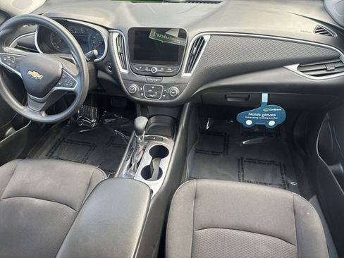 Certified 2022 Chevrolet Malibu LS image 29