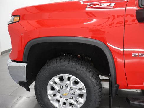 Used 2024 Chevrolet Silverado 2500 LTZ w/ LTZ Plus Package AWD/4WD image 41