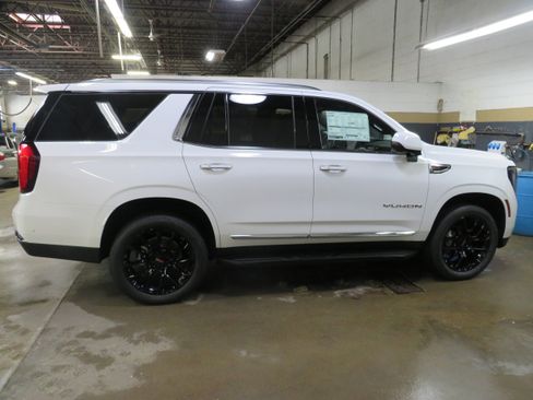 New 2026 GMC Yukon Elevation w/ Elevation Premium Package image 7