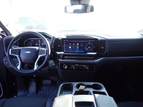 Used 2024 Chevrolet Silverado 1500 LT image 12