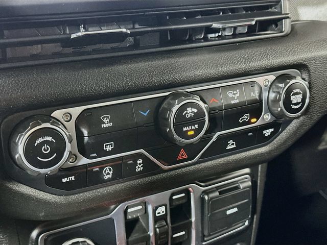 Used 2025 Jeep Wrangler Unlimited Sport AWD/4WD image 23