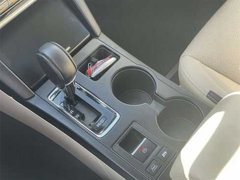 Used 2019 Subaru Outback 2.5i Limited w/ Popular Package #2 image 18