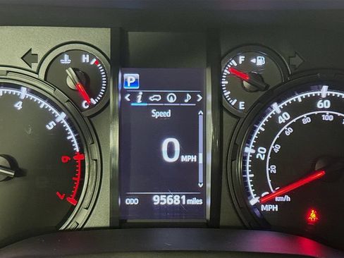 Used 2021 Toyota 4Runner SR5 Premium w/ Moonroof Package RWD image 13