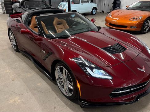 Used 2016 Chevrolet Corvette Stingray Coupe w/ 2LT Preferred Equipment Group RWD image 2