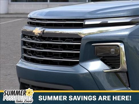New 2026 Chevrolet Traverse LT w/ Driver Confidence Package FWD image 13