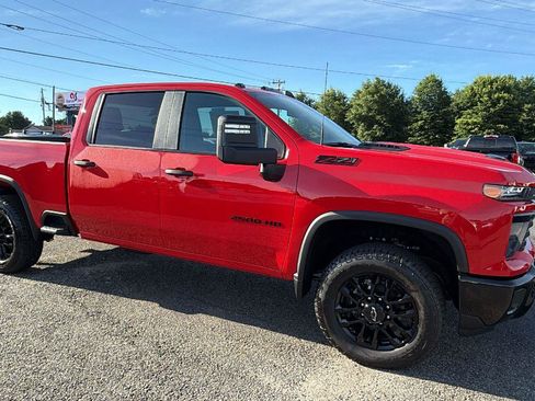 New 2026 Chevrolet Silverado 2500 Custom w/ Custom Value Package AWD/4WD image 6