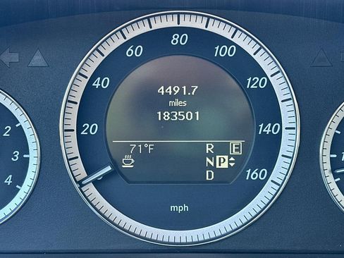 Used 2011 Mercedes-Benz E 350 BlueTEC Sedan image 19