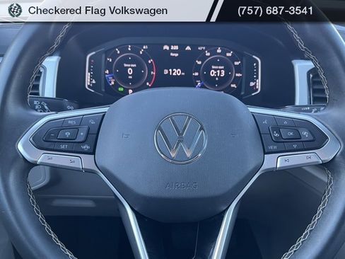 Used 2022 Volkswagen Atlas SE w/ Panoramic Sunroof Package image 37