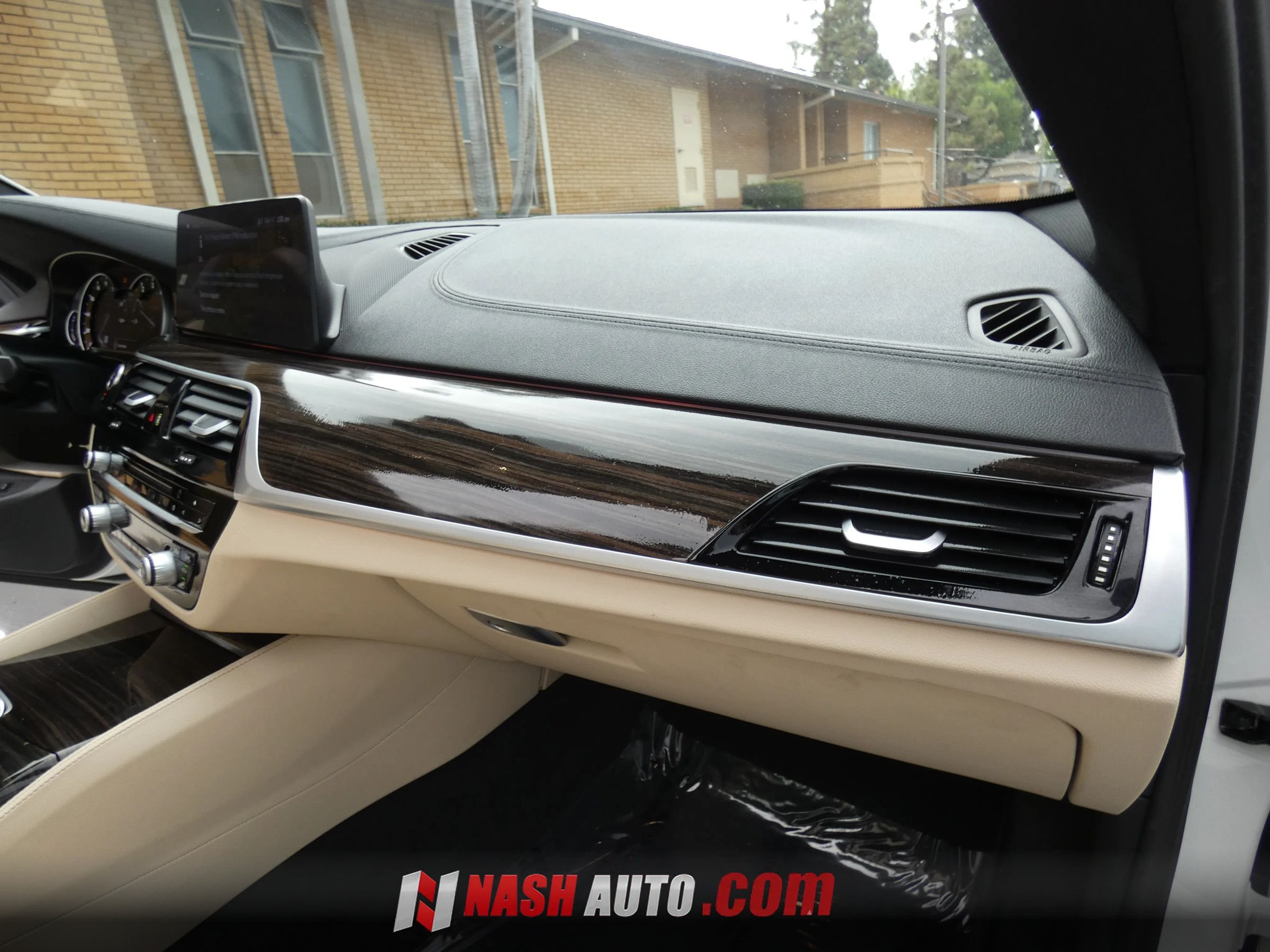 Used 2017 BMW 540i RWD image 34