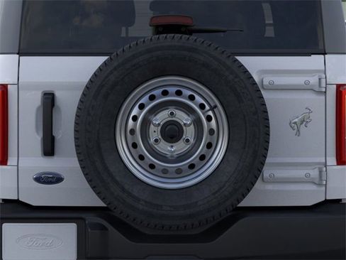 New 2025 Ford Bronco 2-Door image 24