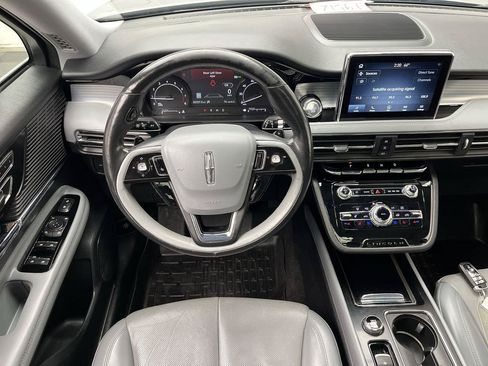 Used 2022 Lincoln Corsair AWD w/ Premium Package image 21