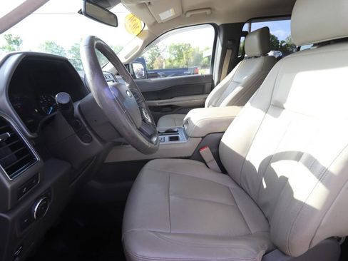 Used 2020 Ford Expedition Max XLT w/ Equipment Group 202A image 2