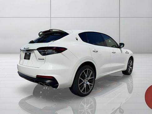 Used 2024 Maserati Levante Modena Ultima AWD/4WD image 11