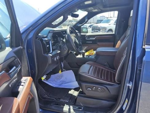 Used 2025 GMC Sierra 1500 Denali Ultimate AWD/4WD image 3