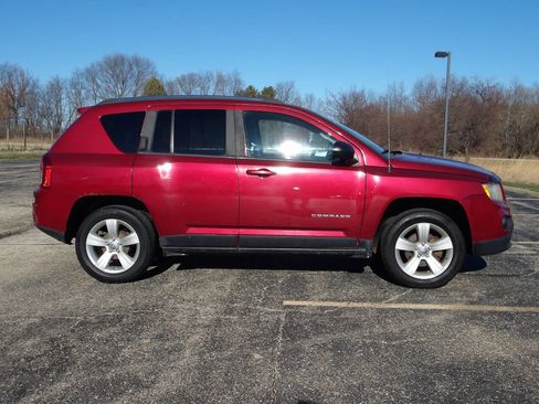 Used 2012 Jeep Compass Latitude w/ Sun/Sound Group image 2