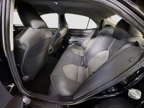 Used 2021 Toyota Camry LE image 24