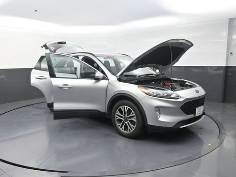 Used 2020 Ford Escape SEL AWD/4WD image 30