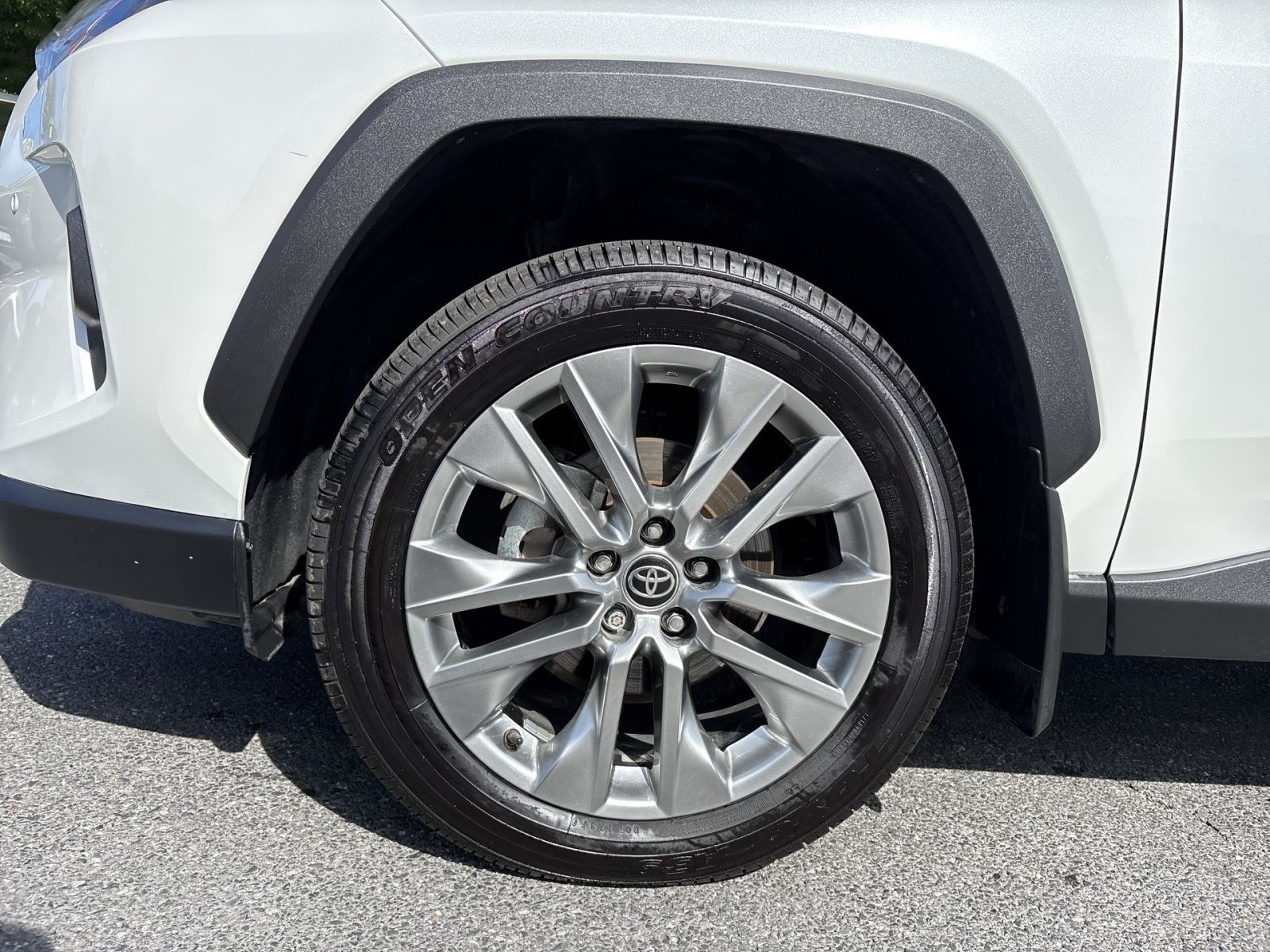 Used 2023 Toyota RAV4 Limited FWD image 12
