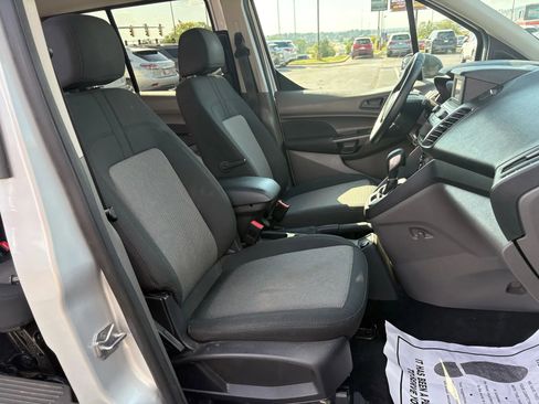 Used 2020 Ford Transit Connect XL image 15