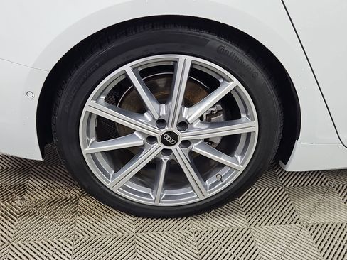 Certified 2025 Audi A6 Premium Plus w/ Premium Plus Package AWD/4WD image 9