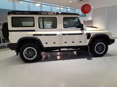 Used 2024 INEOS Grenadier Fieldmaster Edition image 4