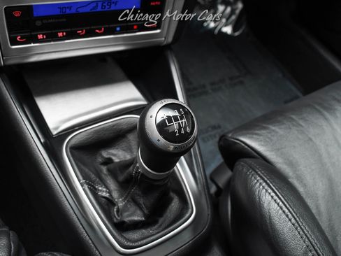 Used 2004 Volkswagen R32 image 14